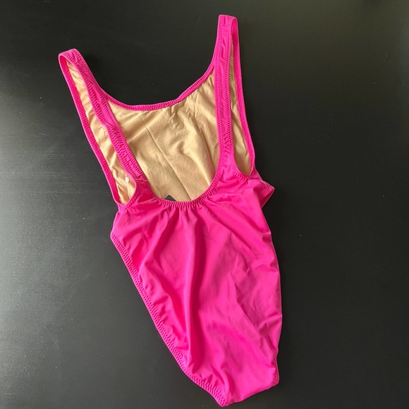 NWT Norma Kamali X REVOVLE Marissa Neon Pink One Piece - Picture 5 of 6